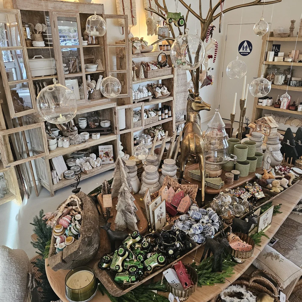 L'Emi Boutique business photo